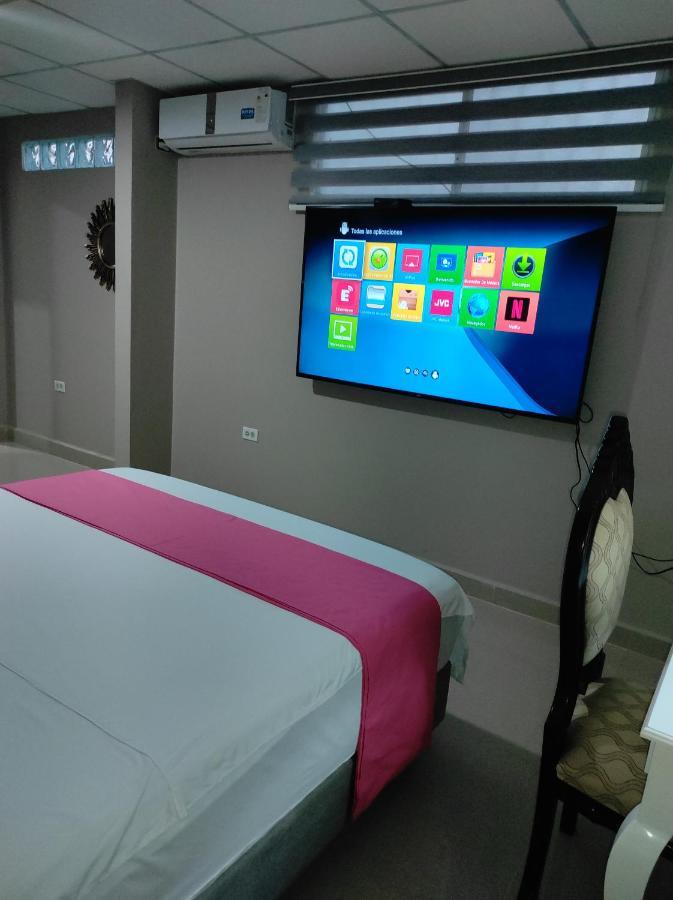 גוויאקיל Royalinn מראה חיצוני תמונה